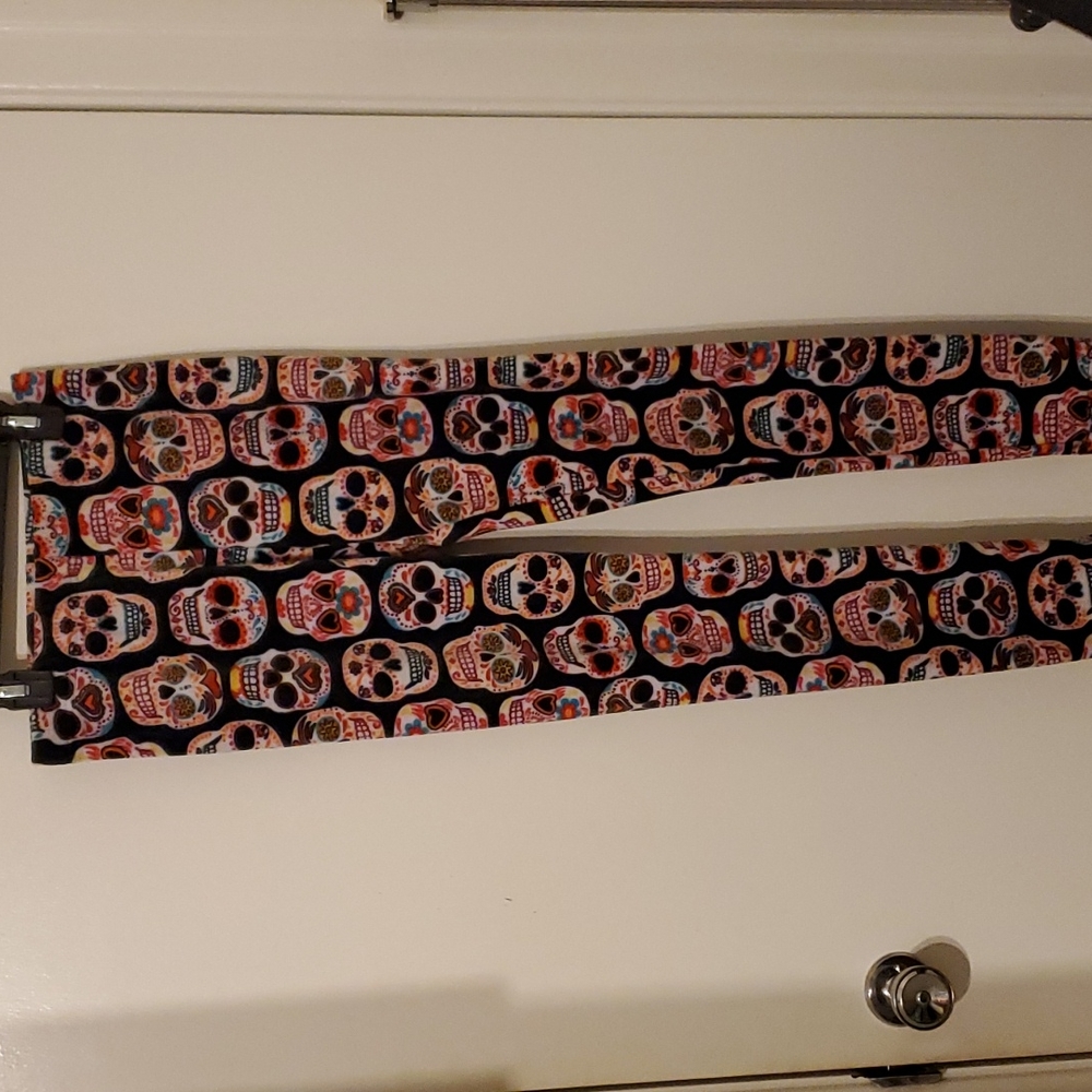 Velour Legging with skulls